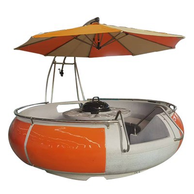 Csónak grillezővel